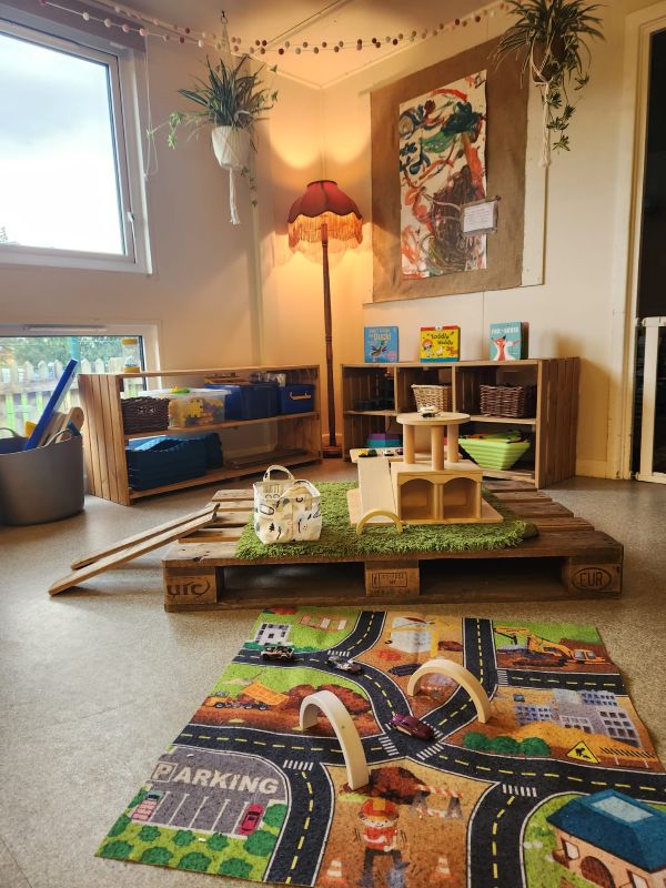 cosy corners and indoor spaces at blue windmill nursery in rugby 1